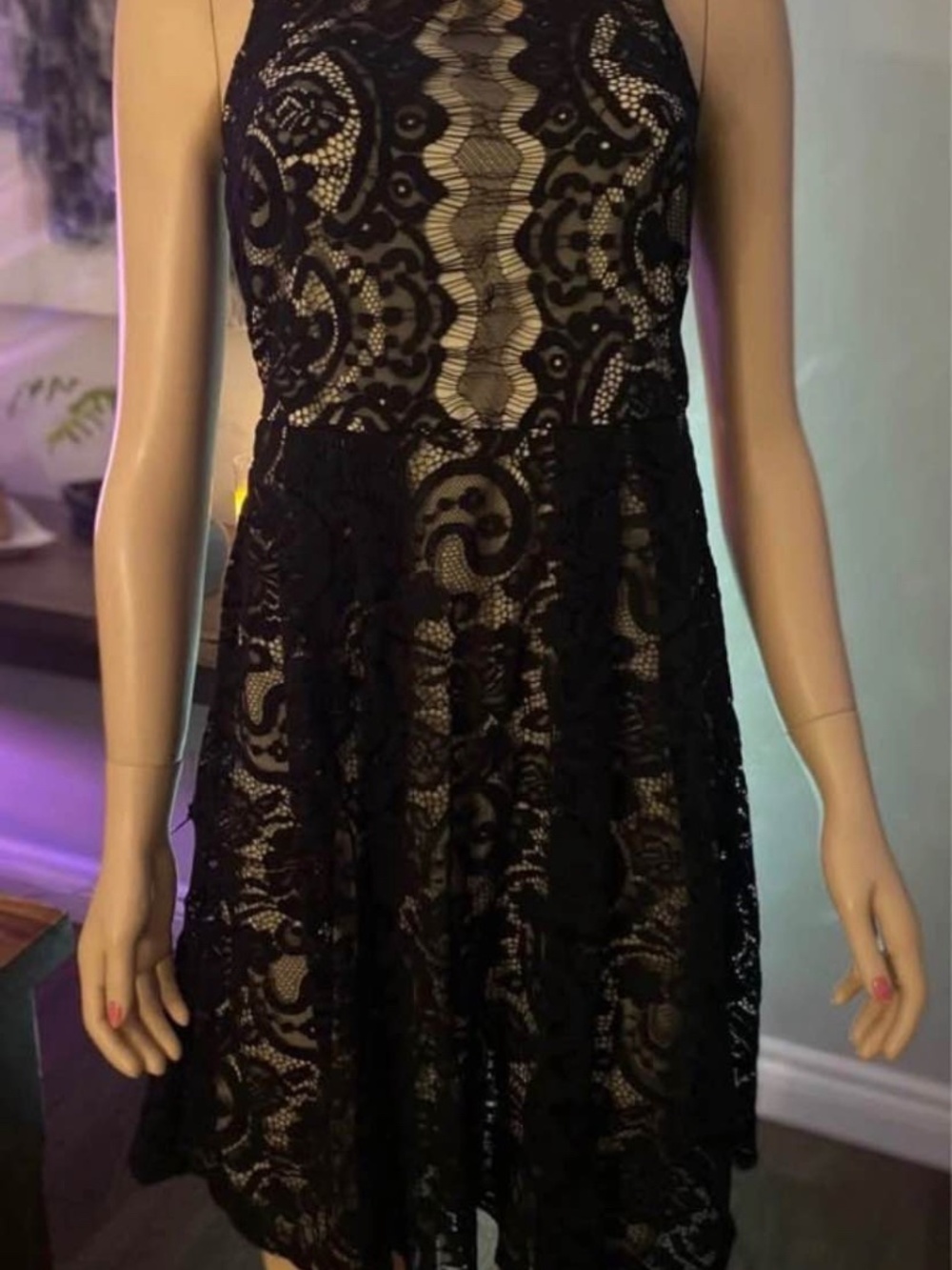 NWT: Ricki’s Sleeveless Nude with Black Lace Overlay A-Line  Dress - Size 2 - Picture 10 of 12